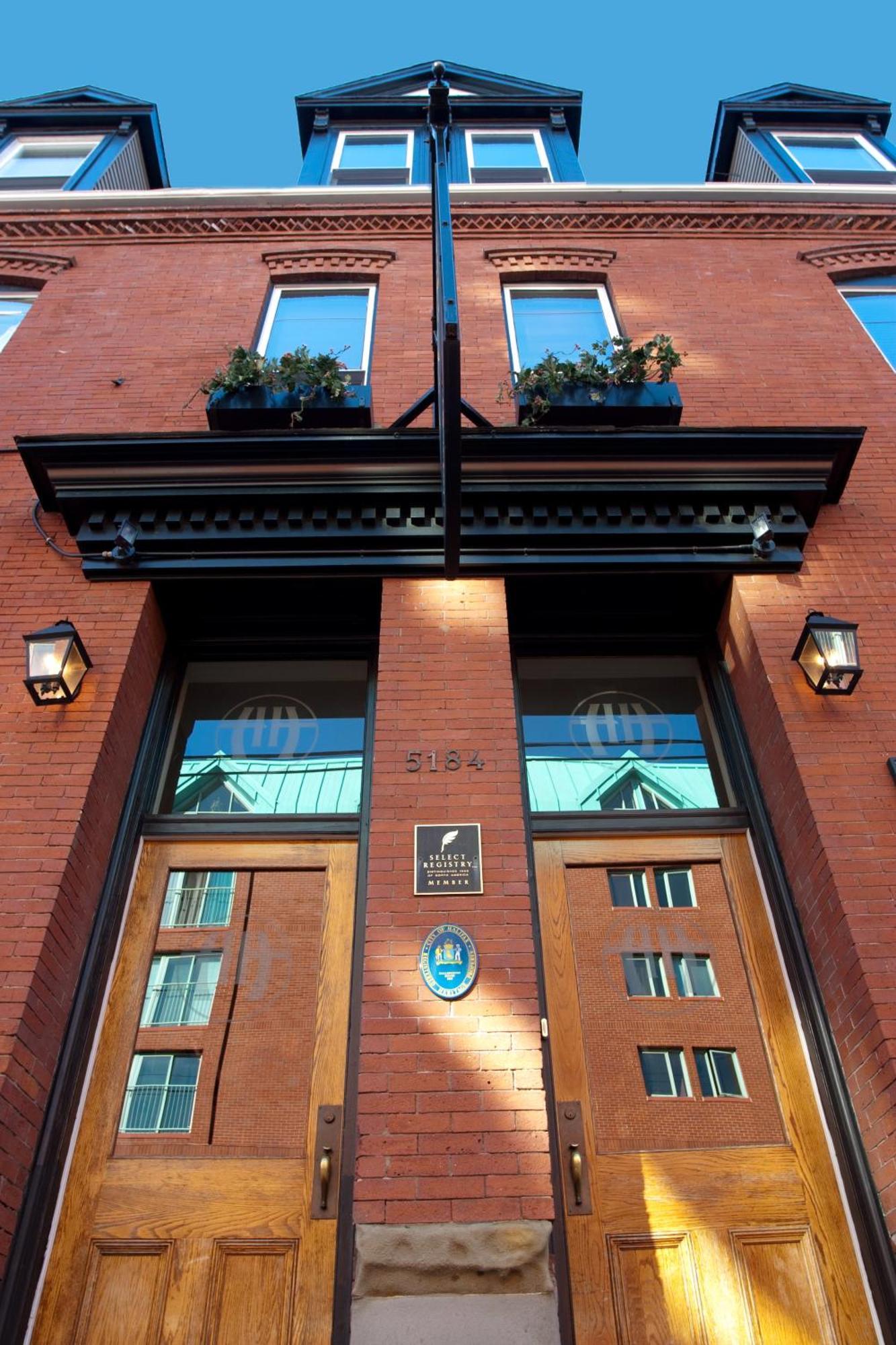 The Halliburton Halifax Exterior foto